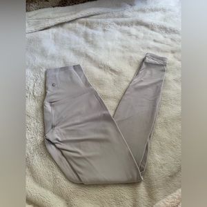 NWOT Lululemon Align HR 28”